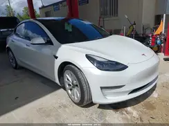 5YJ3E1EB5MF975129 2021 TESLA MODEL 3