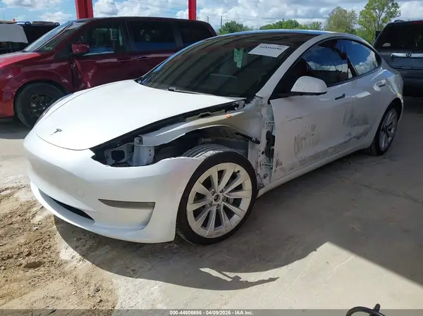 5YJ3E1EB5MF975129 2021 TESLA MODEL 3 - Image 2