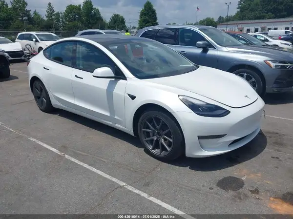5YJ3E1EB5MF988267 2021 TESLA MODEL 3 - Image 1