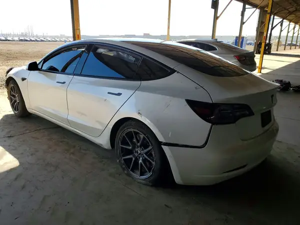 5YJ3E1EB5MF999995 2021 TESLA MODEL 3 - Image 2