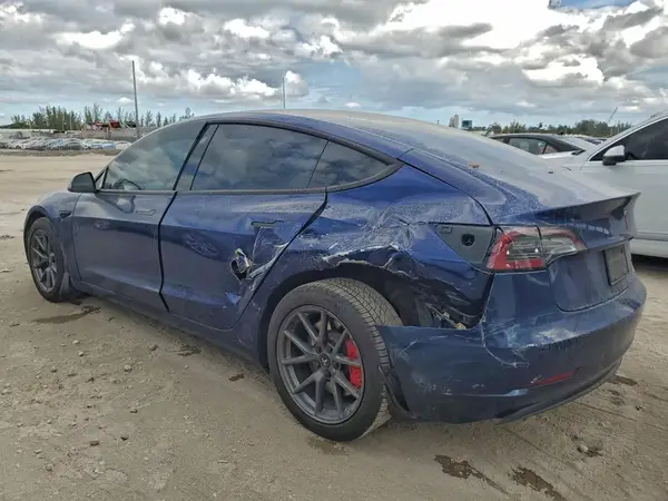 5YJ3E1EB5NF104927 2022 TESLA MODEL 3 - Image 2