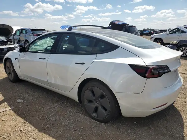 5YJ3E1EB5NF112039 2022 TESLA MODEL 3 - Image 2