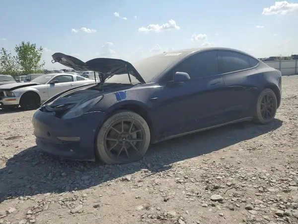 5YJ3E1EB5NF114941 2022 TESLA MODEL 3 - Image 1