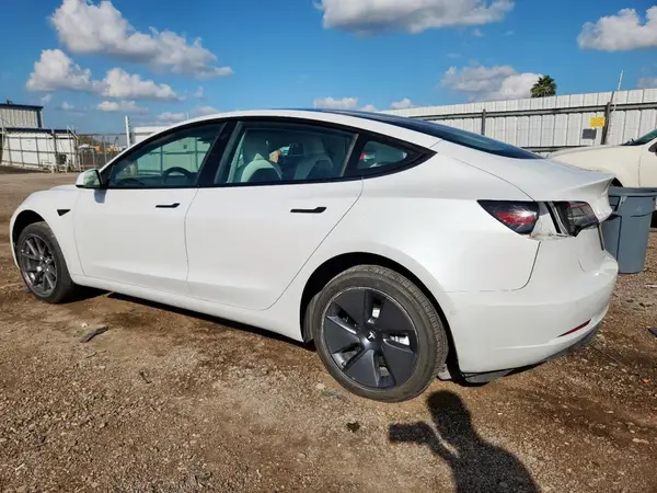 5YJ3E1EB5NF114955 2022 TESLA MODEL 3 - Image 2