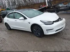 5YJ3E1EB5NF115071 2022 TESLA MODEL 3