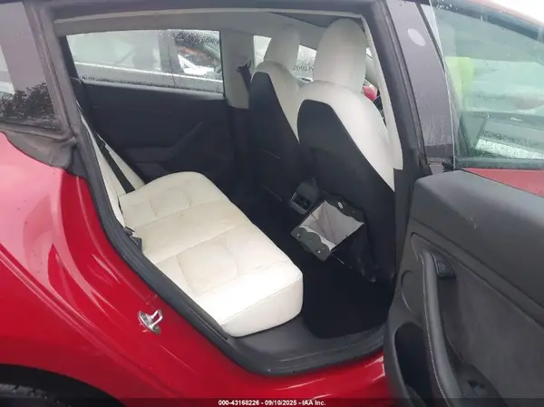 5YJ3E1EB5NF115720 2022 TESLA MODEL 3 - Image 8