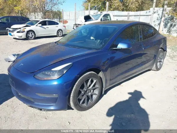 5YJ3E1EB5NF117483 2022 TESLA MODEL 3 - Image 2