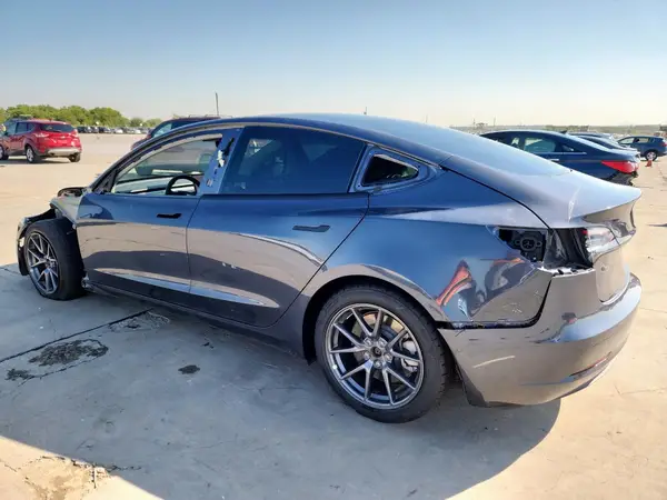 5YJ3E1EB5NF119444 2022 TESLA MODEL 3 - Image 2