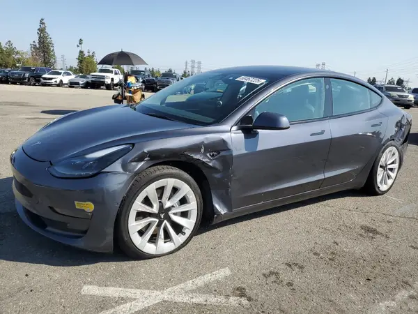 5YJ3E1EB5NF122814 2022 TESLA MODEL 3 - Image 1
