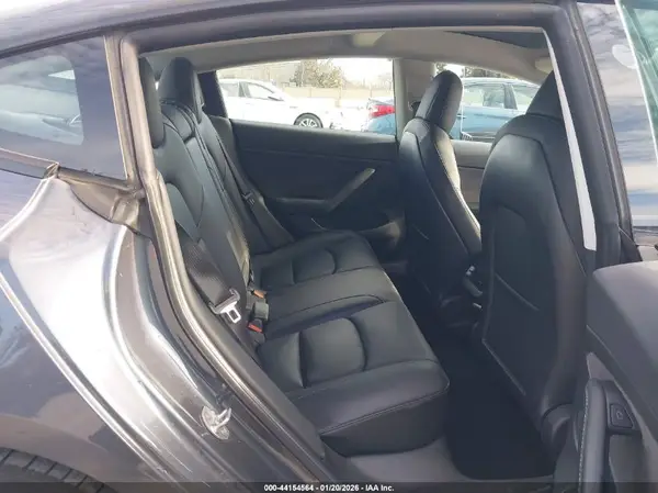 5YJ3E1EB5NF123428 2022 TESLA MODEL 3 - Image 8
