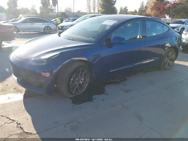 5YJ3E1EB5NF125423 2022 TESLA MODEL 3 - Image 2