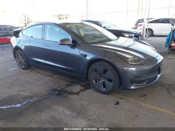 5YJ3E1EB5NF126104 2022 TESLA MODEL 3 - Image 1