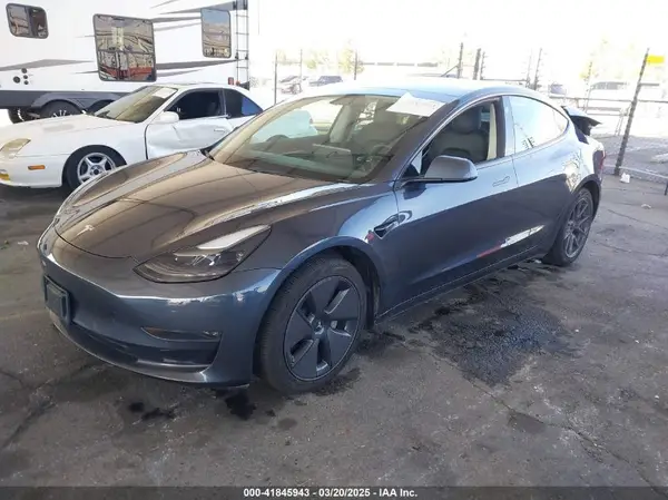 5YJ3E1EB5NF126104 2022 TESLA MODEL 3 - Image 2
