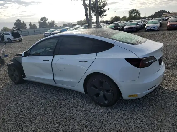 5YJ3E1EB5NF131531 2022 TESLA MODEL 3 - Image 2