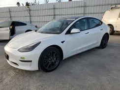 5YJ3E1EB5NF137796 2022 TESLA MODEL 3