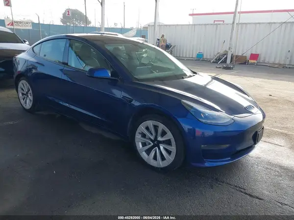5YJ3E1EB5NF143954 2022 TESLA MODEL 3 - Image 1
