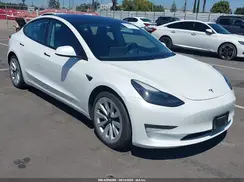 5YJ3E1EB5NF145381 2022 TESLA MODEL 3
