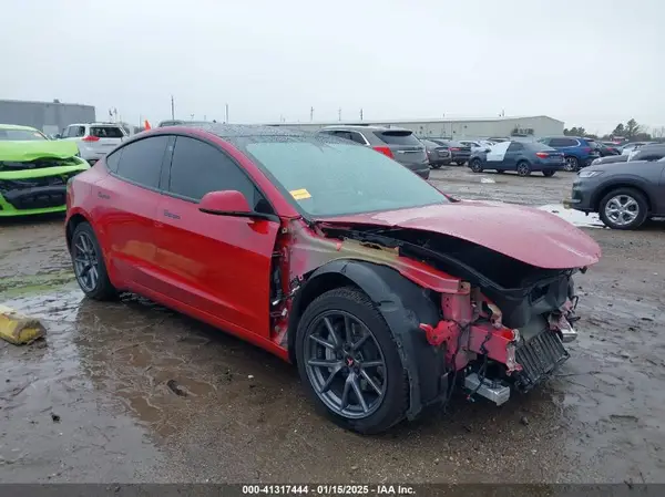 5YJ3E1EB5NF152072 2022 TESLA MODEL 3 - Image 1