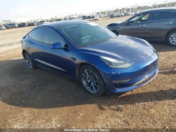 5YJ3E1EB5NF152217 2022 TESLA MODEL 3 - Image 1