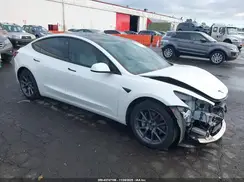 5YJ3E1EB5NF166165 2022 TESLA MODEL 3