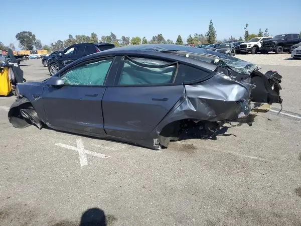 5YJ3E1EB5NF166926 2022 TESLA MODEL 3 - Image 2