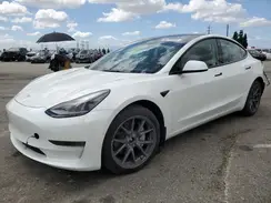 5YJ3E1EB5NF166957 2022 TESLA MODEL 3
