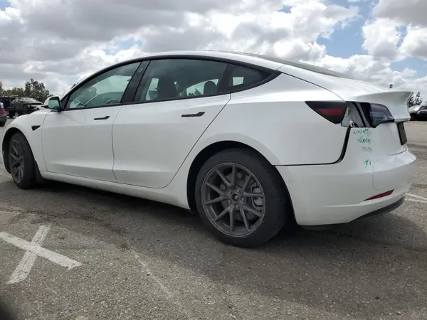 5YJ3E1EB5NF166957 2022 TESLA MODEL 3 - Image 2
