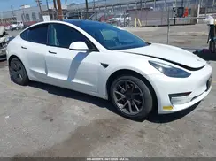 5YJ3E1EB5NF168420 2022 TESLA MODEL 3