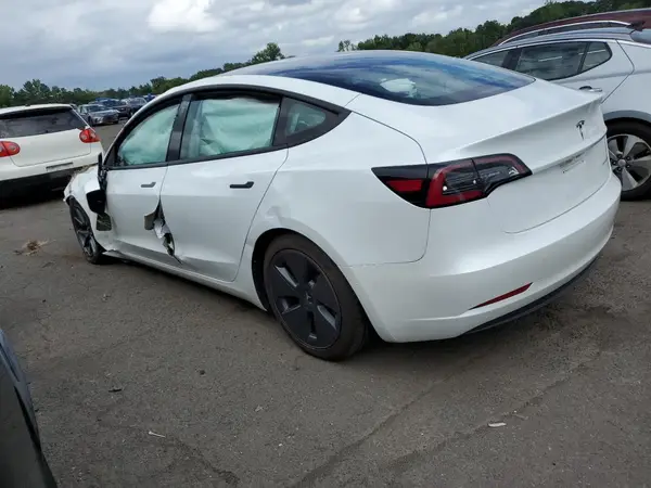 5YJ3E1EB5NF169065 2022 TESLA MODEL 3 - Image 2