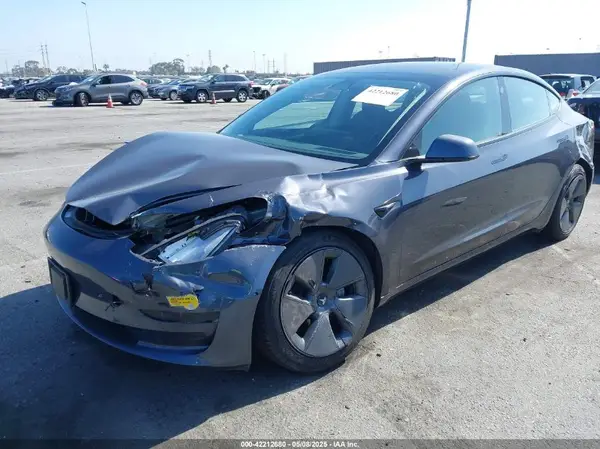 5YJ3E1EB5NF173066 2022 TESLA MODEL 3 - Image 2