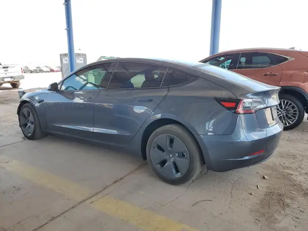 5YJ3E1EB5NF174654 2022 TESLA MODEL 3 - Image 2