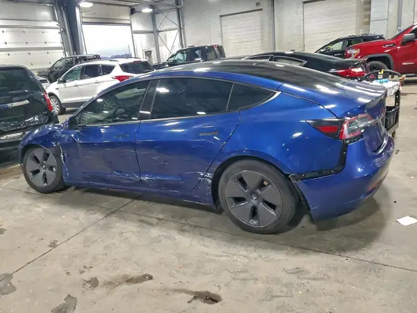 5YJ3E1EB5NF188473 2022 TESLA MODEL 3 - Image 2