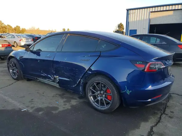 5YJ3E1EB5NF189834 2022 TESLA MODEL 3 - Image 2