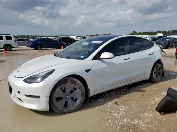 5YJ3E1EB5NF195536 2022 TESLA MODEL 3 - Image 1