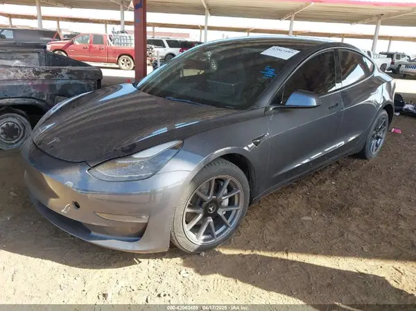 5YJ3E1EB5NF205806 2022 TESLA MODEL 3 - Image 2