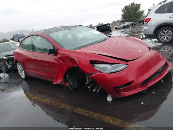 5YJ3E1EB5NF208754 2022 TESLA MODEL 3 - Image 1