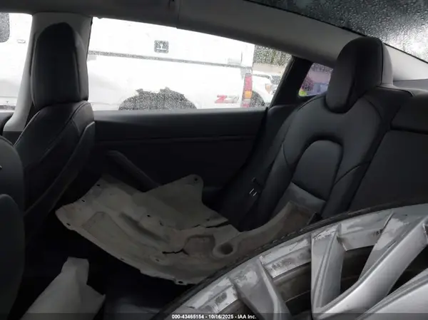 5YJ3E1EB5NF208754 2022 TESLA MODEL 3 - Image 8