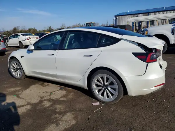 5YJ3E1EB5NF227076 2022 TESLA MODEL 3 - Image 2