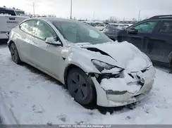 5YJ3E1EB5NF250194 2022 TESLA MODEL 3