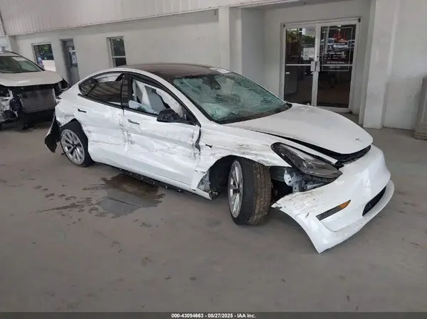 5YJ3E1EB5NF254066 2022 TESLA MODEL 3 - Image 1