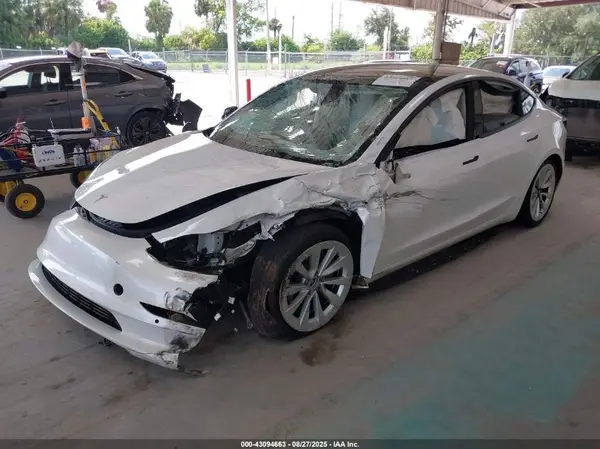 5YJ3E1EB5NF254066 2022 TESLA MODEL 3 - Image 2