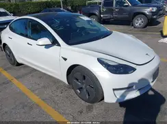 5YJ3E1EB5NF256111 2022 TESLA MODEL 3