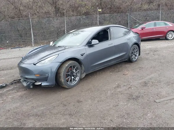 5YJ3E1EB5NF256609 2022 TESLA MODEL 3 - Image 2