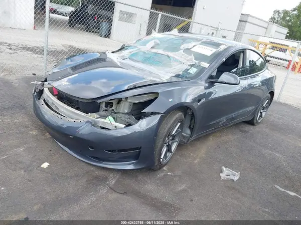 5YJ3E1EB5NF257856 2022 TESLA MODEL 3 - Image 2