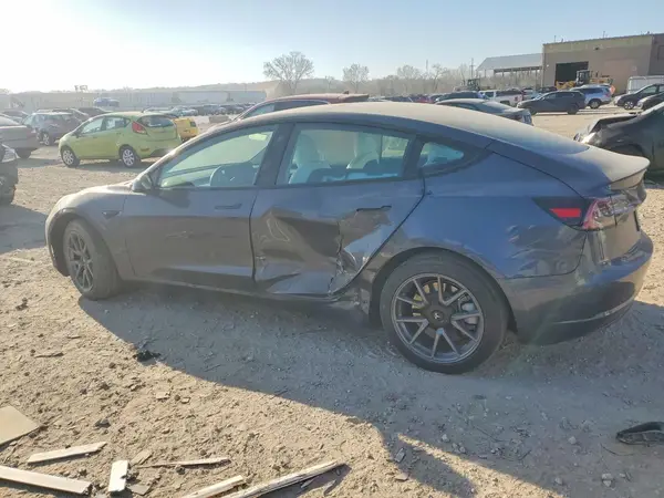 5YJ3E1EB5NF259042 2022 TESLA MODEL 3 - Image 2