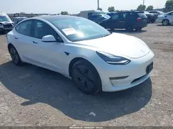 5YJ3E1EB5NF260403 2022 TESLA MODEL 3