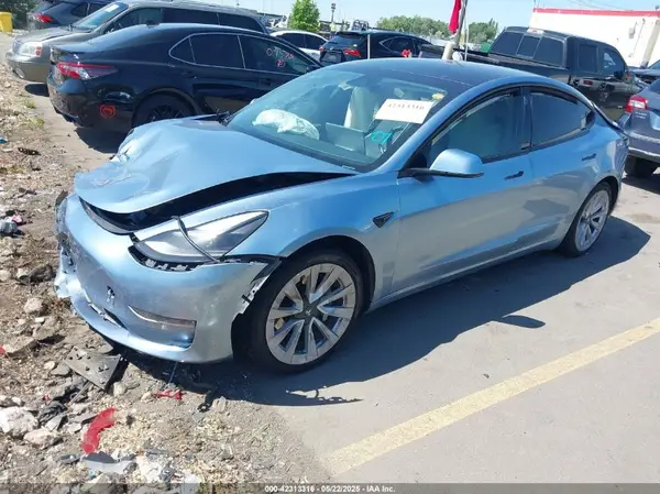 5YJ3E1EB5NF270106 2022 TESLA MODEL 3 - Image 2