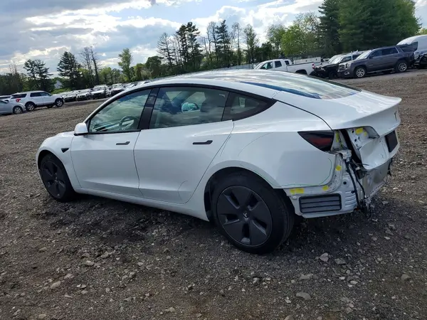 5YJ3E1EB5NF276262 2022 TESLA MODEL 3 - Image 2