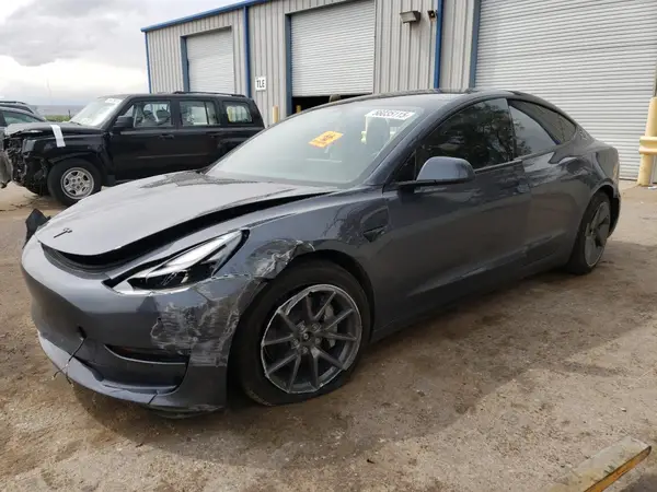 5YJ3E1EB5NF277024 2022 TESLA MODEL 3 - Image 1