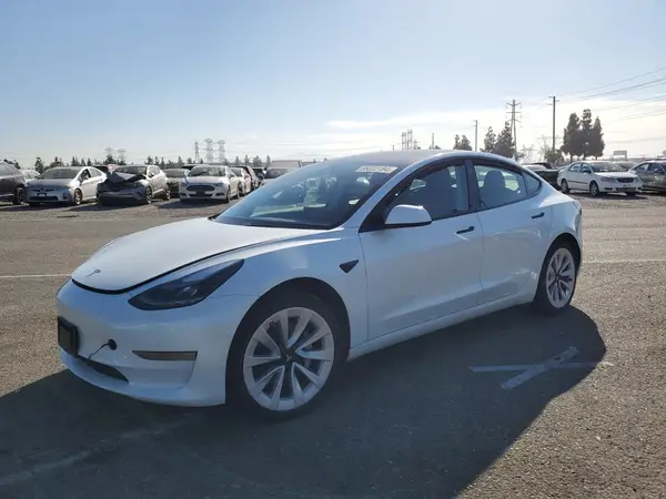 5YJ3E1EB5NF277976 2022 TESLA MODEL 3 - Image 1